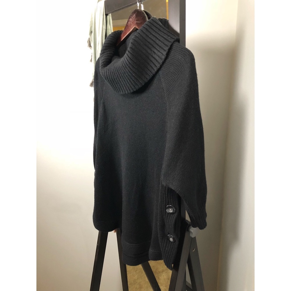 Maternity sweater